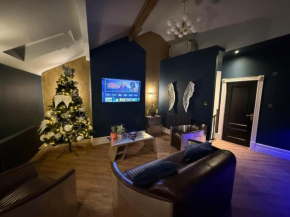 The Loft At One Luxury Penthouse